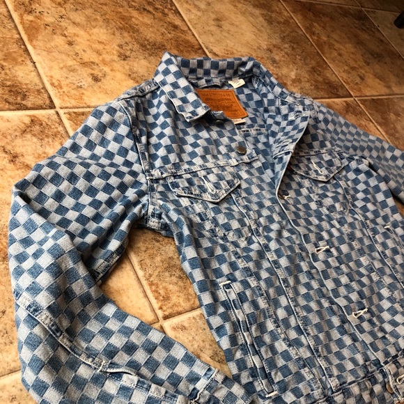 Levi’s Checkered Denim Jacket - Picture 4 of 4